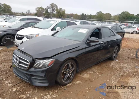 2019 Mercedes-Benz E 450 4Matic z USA, uszkodzony, nr VIN WDDZF6JB2KA579102